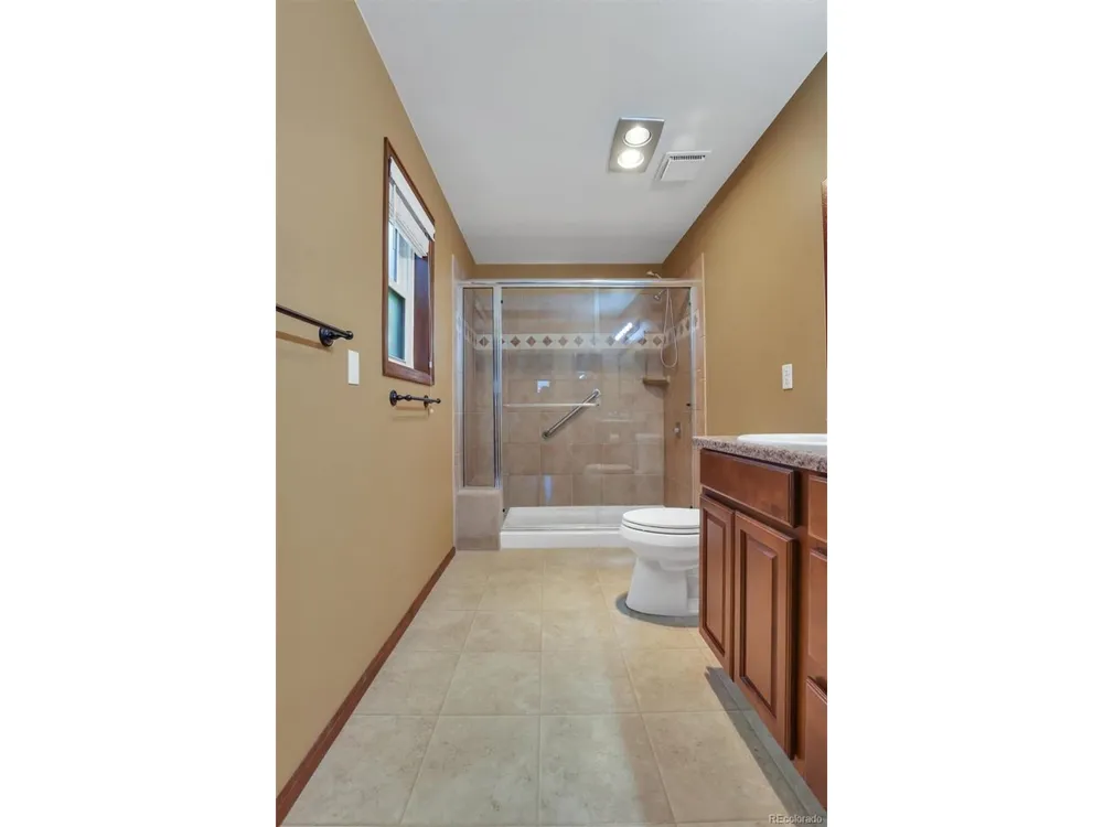 9225 W Jewell Place #105 Lakewood, CO 80227