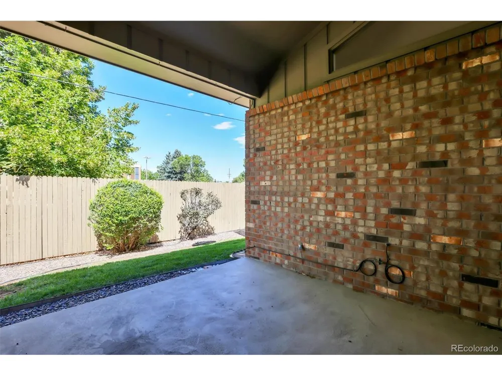 9225 W Jewell Place #105 Lakewood, CO 80227