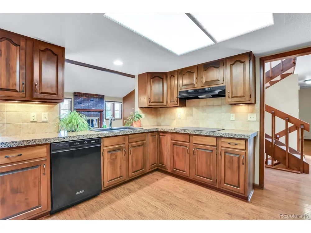 9225 W Jewell Place #105 Lakewood, CO 80227