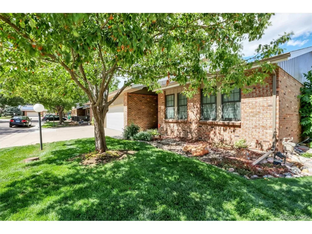 9225 W Jewell Place #105 Lakewood, CO 80227