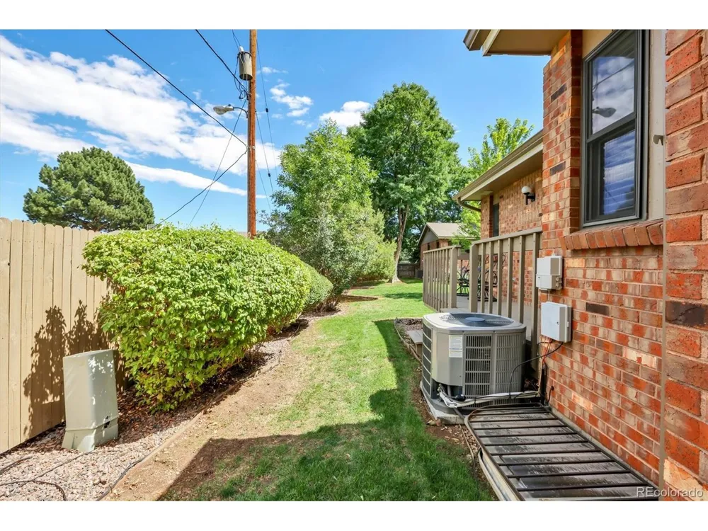 9225 W Jewell Place #105 Lakewood, CO 80227