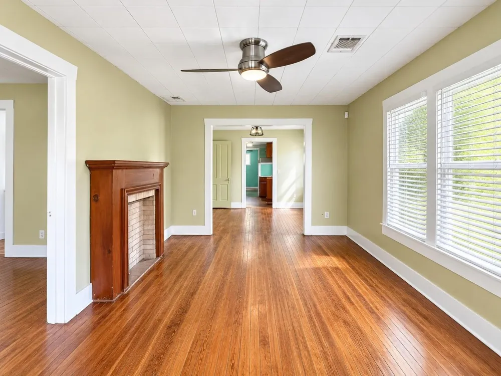 104 Flowers Street Dayton, TX 77535