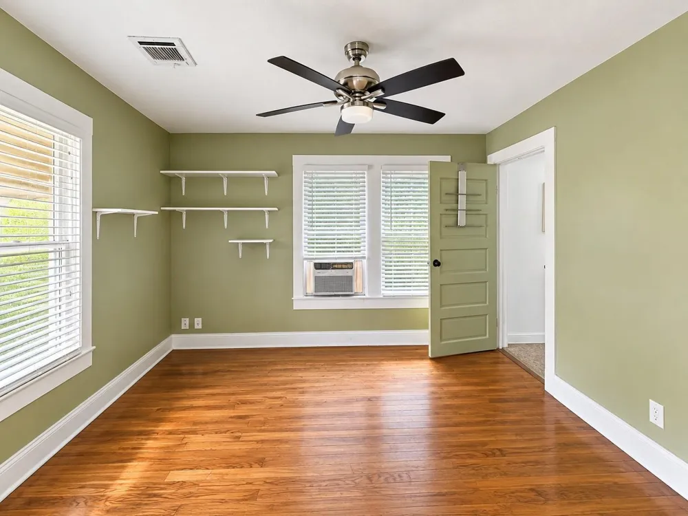104 Flowers Street Dayton, TX 77535