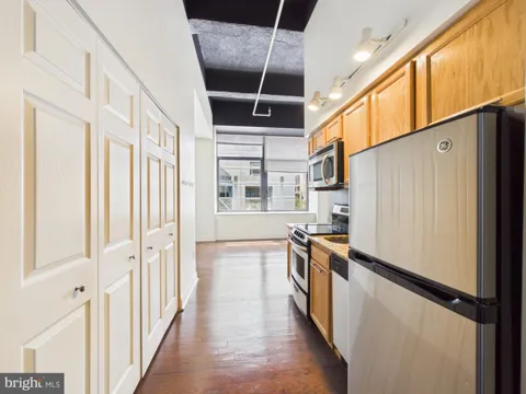 1600 CHESTNUT STREET #311