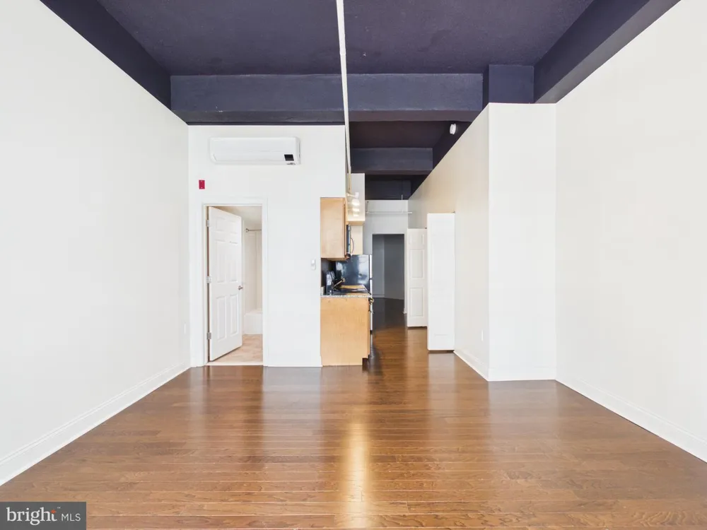 1600 CHESTNUT STREET #311 Philadelphia, PA 19103