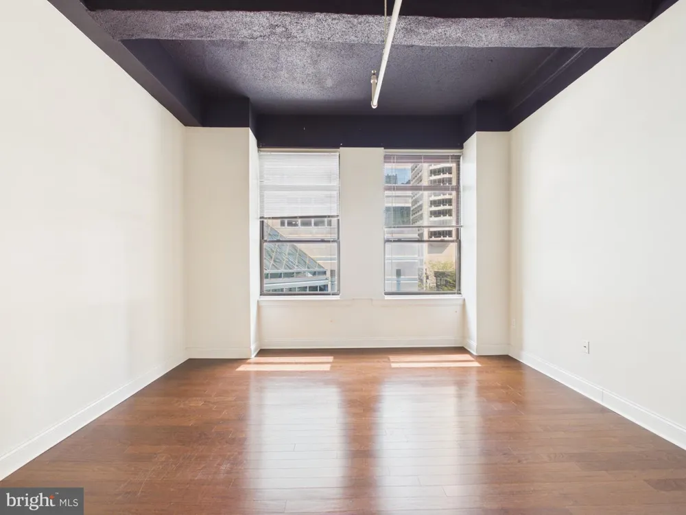 1600 CHESTNUT STREET #311 Philadelphia, PA 19103