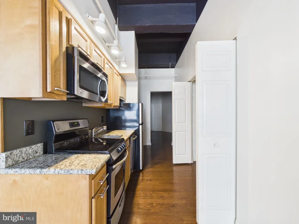 1600 CHESTNUT STREET #311 Philadelphia, PA 19103