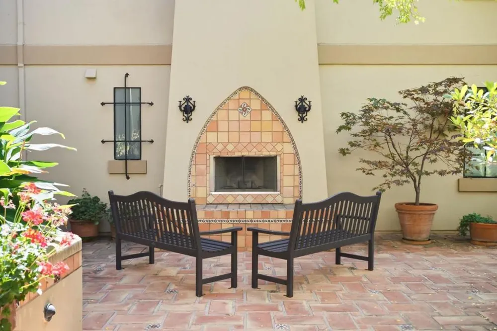 633 Elm Street #317 San Carlos, CA 94070
