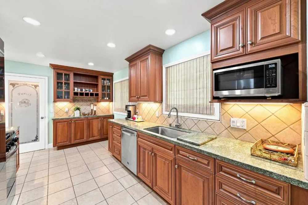 961 S Daniel Way San Jose, CA 95128