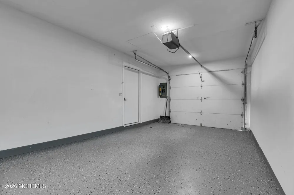 522 Thornbury Court Lakewood, NJ 08701