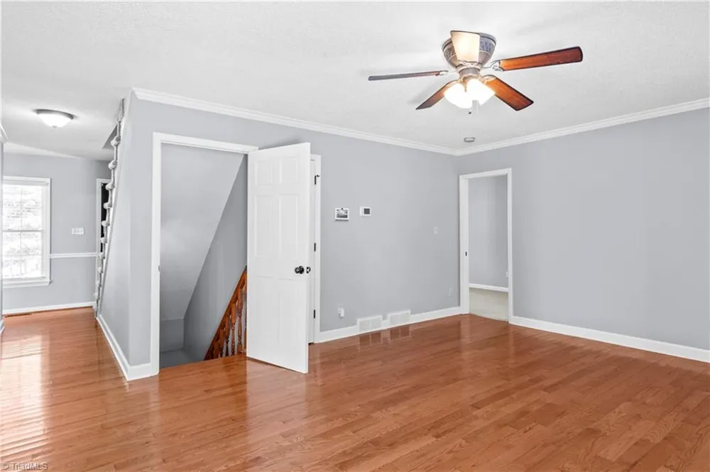 2513 Newington Court Clemmons, NC 27012