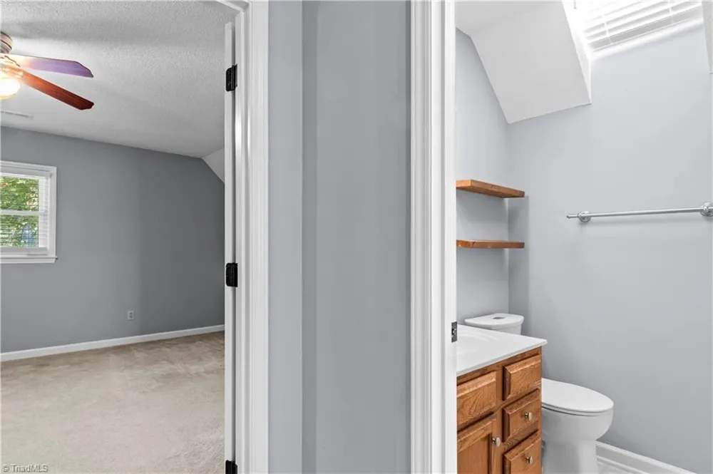 2513 Newington Court Clemmons, NC 27012