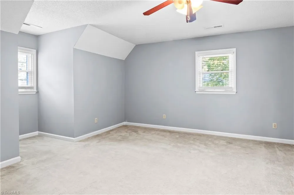 2513 Newington Court Clemmons, NC 27012