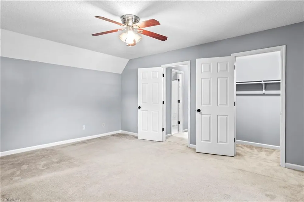2513 Newington Court Clemmons, NC 27012