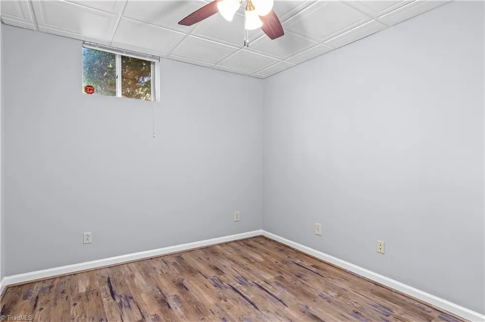 2513 Newington Court Clemmons, NC 27012