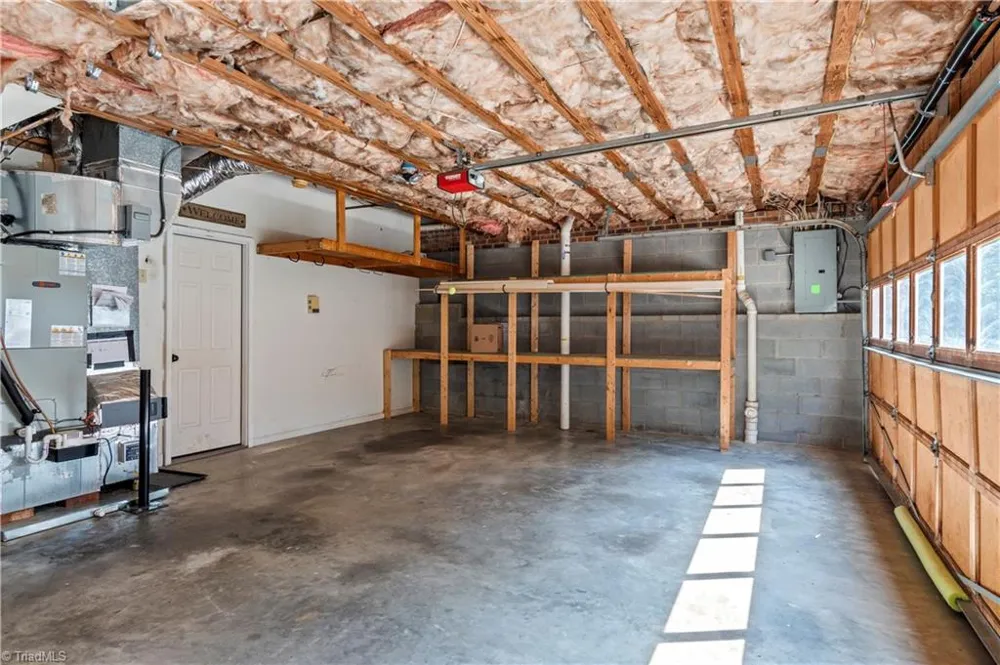 2513 Newington Court Clemmons, NC 27012