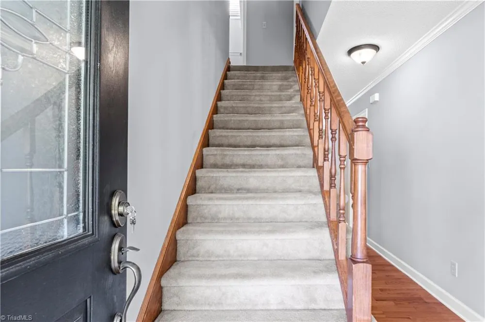 2513 Newington Court Clemmons, NC 27012