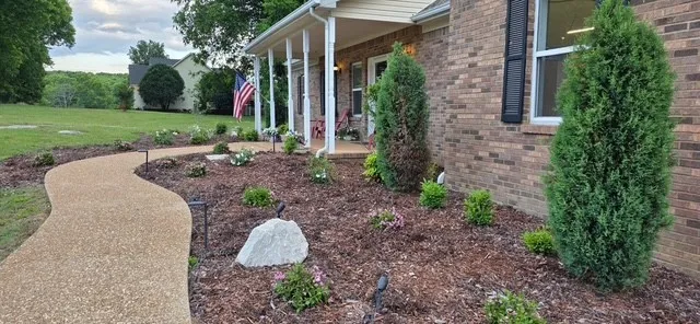 1412 Iron Bridge Rd Columbia, TN 38401