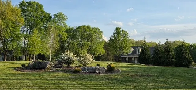 1412 Iron Bridge Rd Columbia, TN 38401