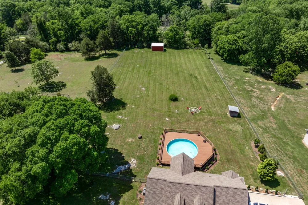 1412 Iron Bridge Rd Columbia, TN 38401