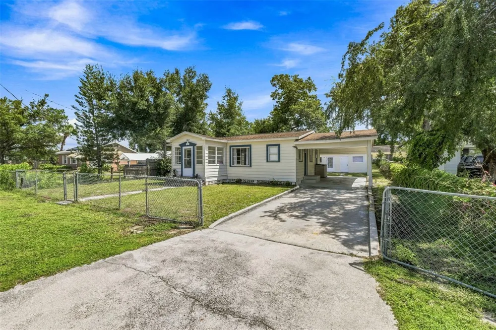 807 E ORCHID AVENUE Tampa, FL 33612