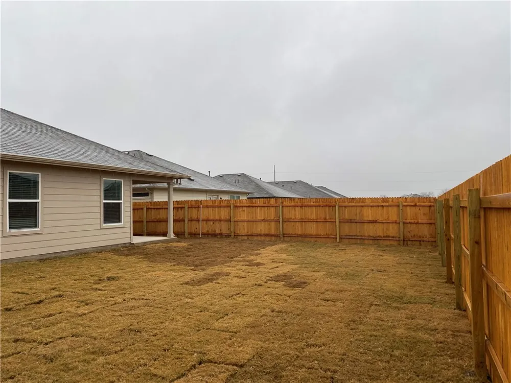 111 Craft Street Hutto, TX 78634