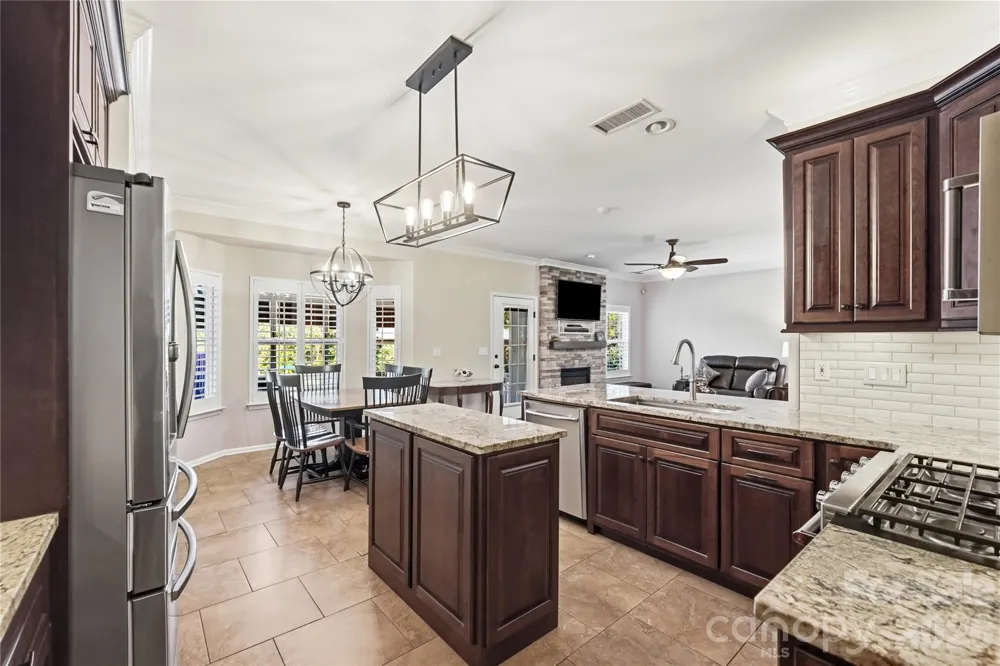 14720 Bridle Trace Lane Pineville, NC 28134