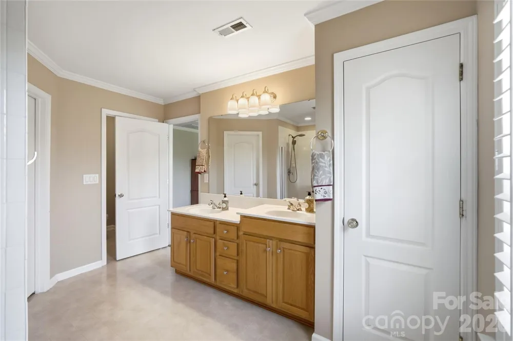 14720 Bridle Trace Lane Pineville, NC 28134