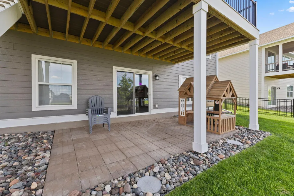 10166 Shadyview Lane Maple Grove, MN 55311