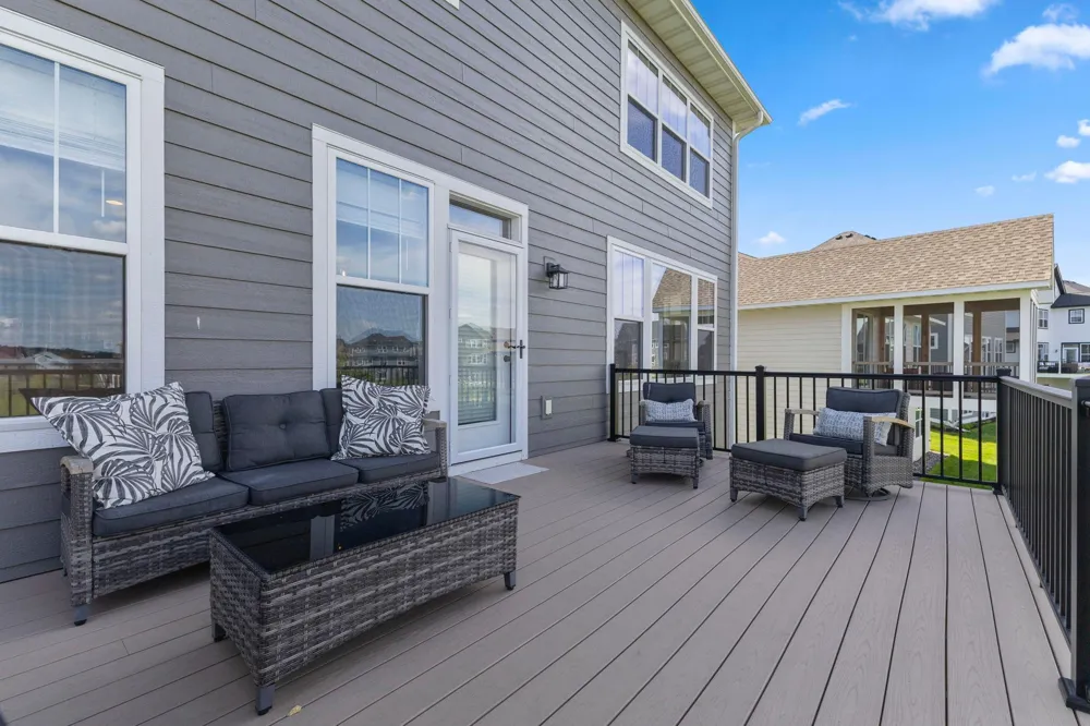 10166 Shadyview Lane Maple Grove, MN 55311