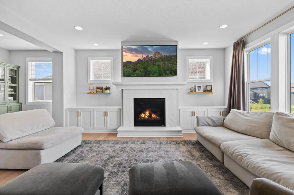10166 Shadyview Lane Maple Grove, MN 55311