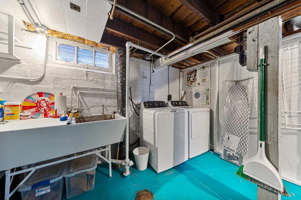 1009 E 42nd Street Minneapolis, MN 55407