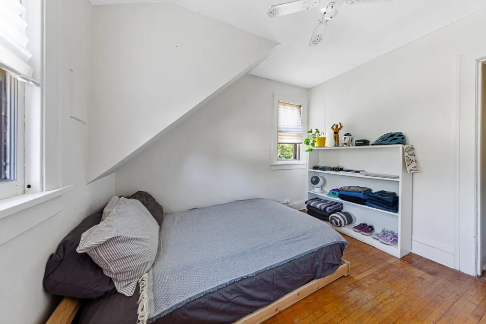 1009 E 42nd Street Minneapolis, MN 55407