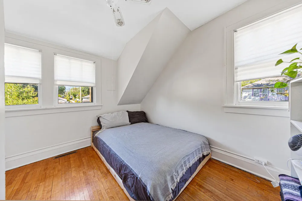 1009 E 42nd Street Minneapolis, MN 55407