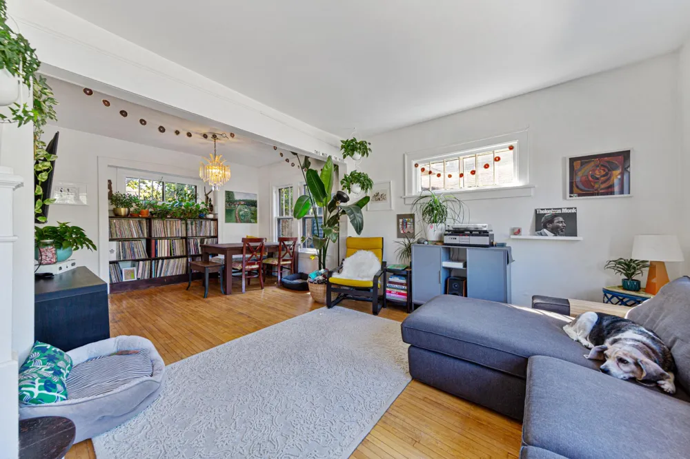 1009 E 42nd Street Minneapolis, MN 55407