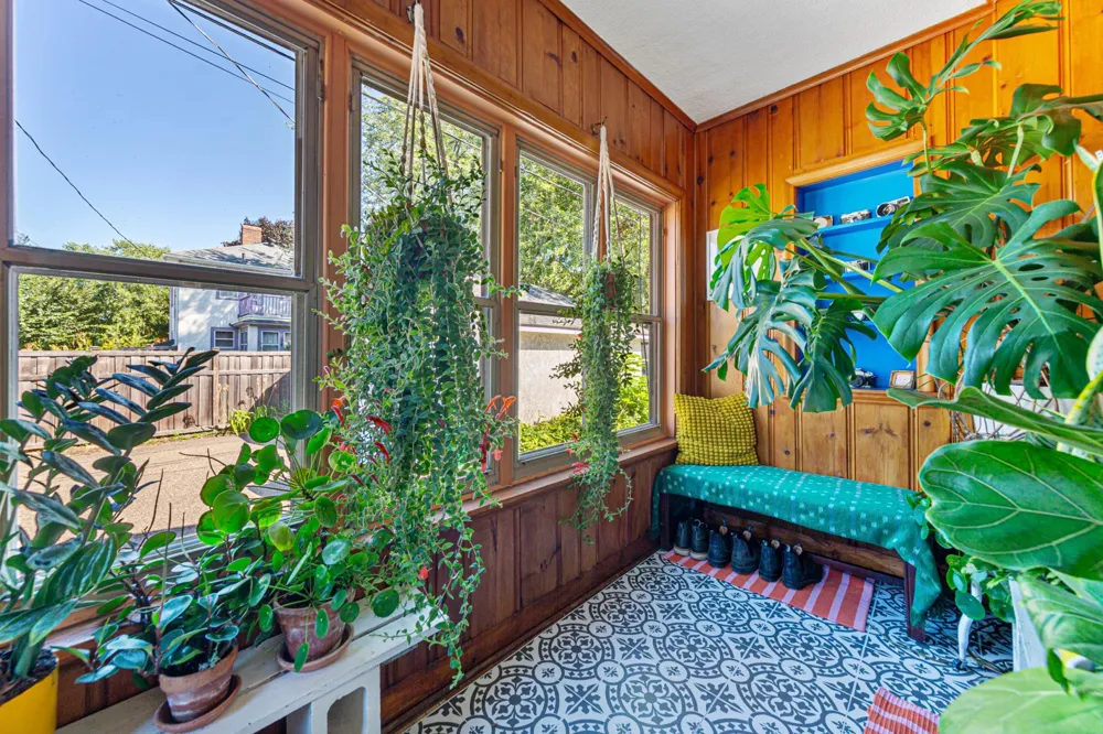 1009 E 42nd Street Minneapolis, MN 55407