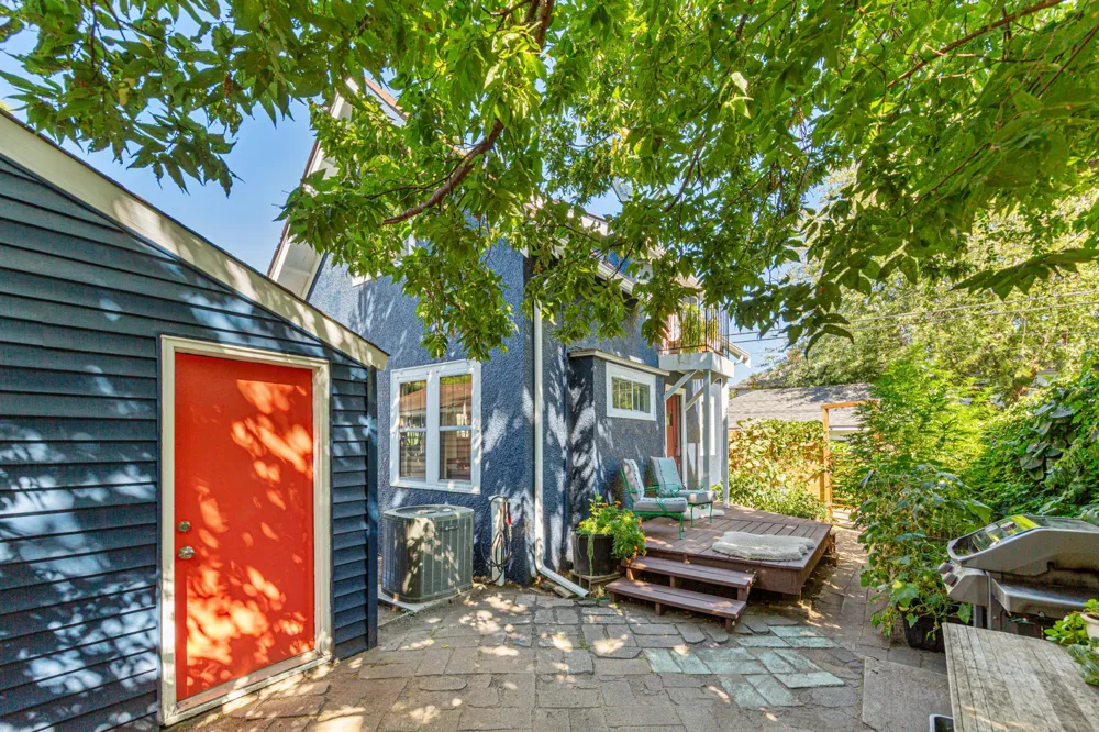 1009 E 42nd Street Minneapolis, MN 55407