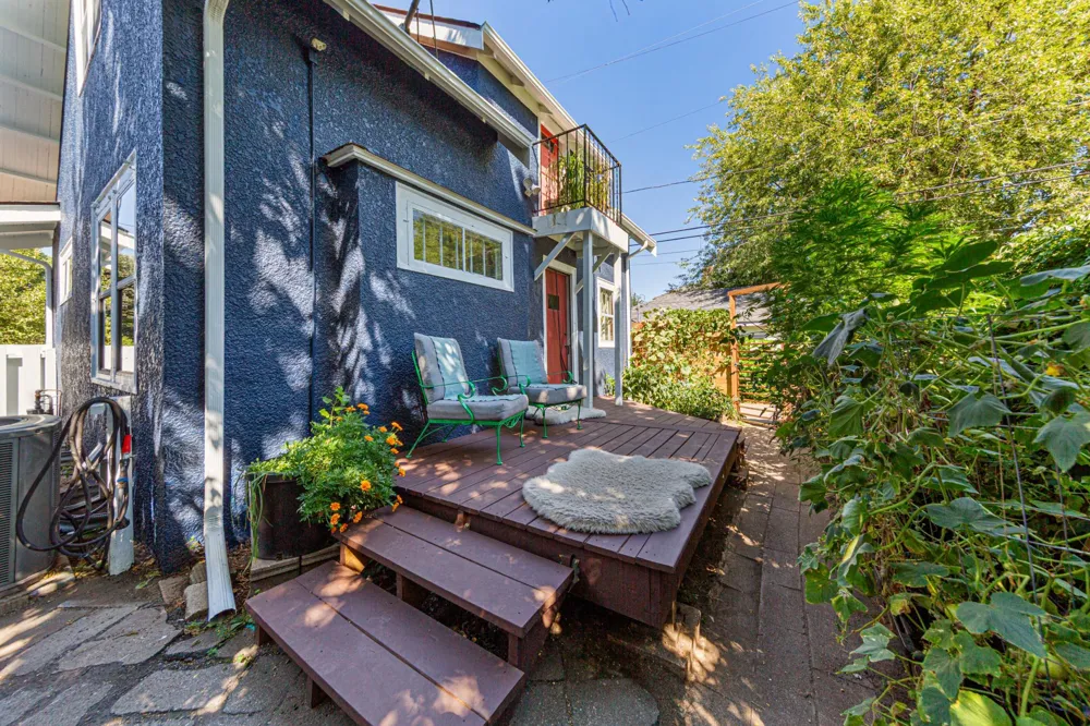1009 E 42nd Street Minneapolis, MN 55407