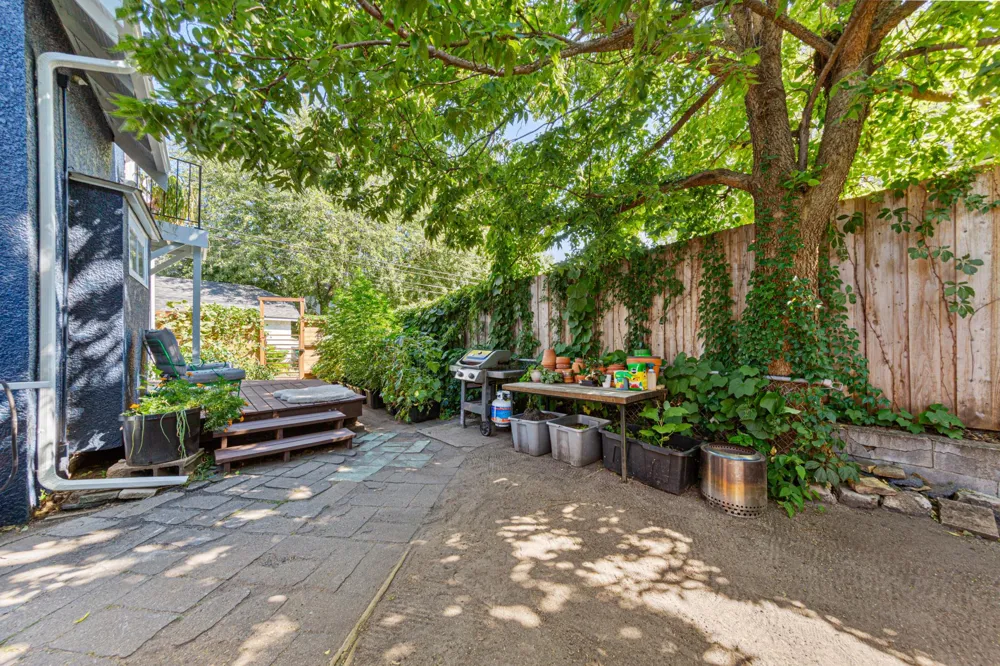 1009 E 42nd Street Minneapolis, MN 55407