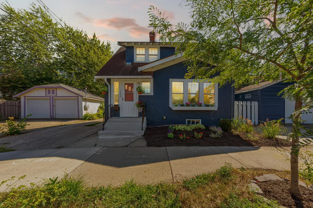 1009 E 42nd Street Minneapolis, MN 55407