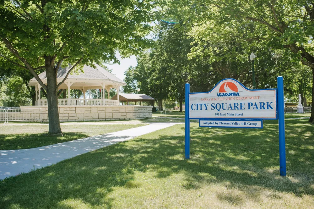 642 Sierra Parkway Waconia, MN 55387