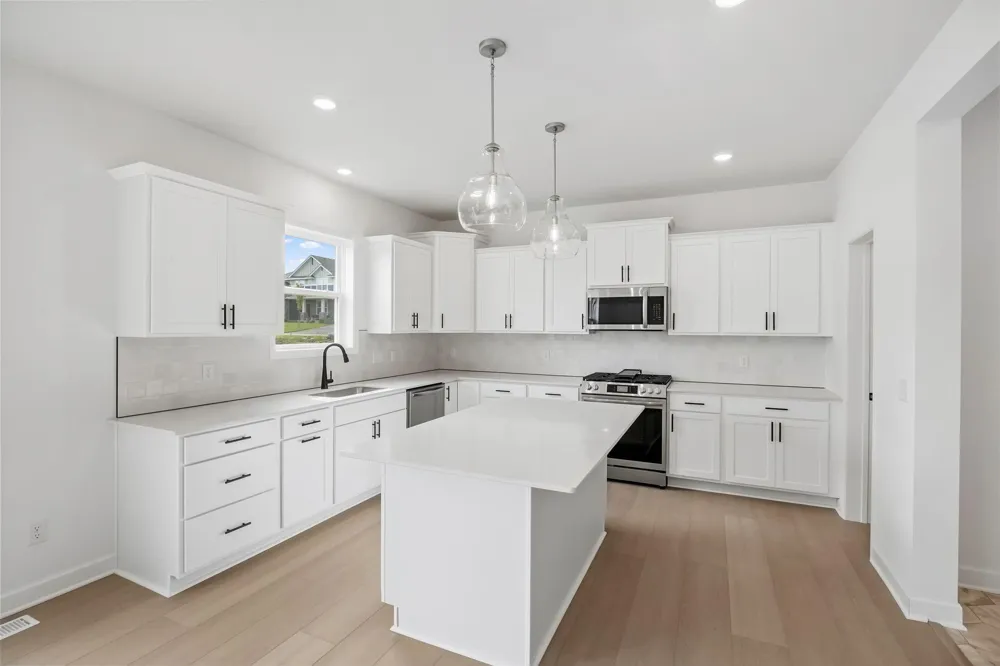 642 Sierra Parkway Waconia, MN 55387