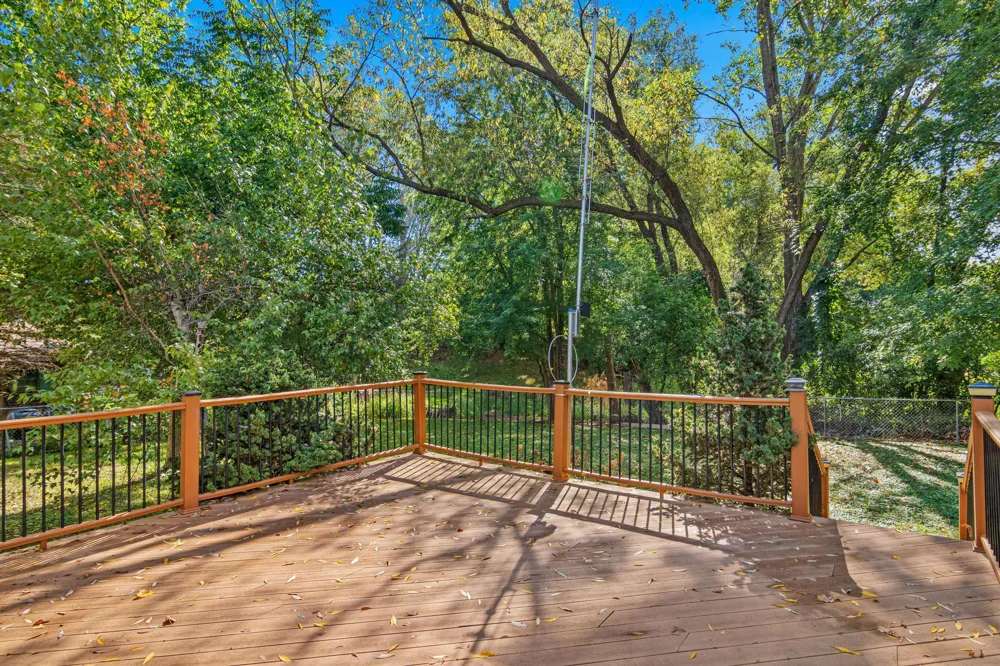 12013 Summerset Lane Burnsville, MN 55337