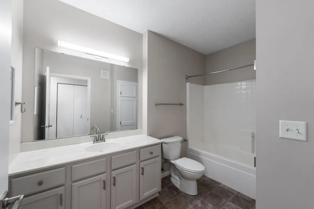 660 2nd St #301 Minneapolis, MN 55401