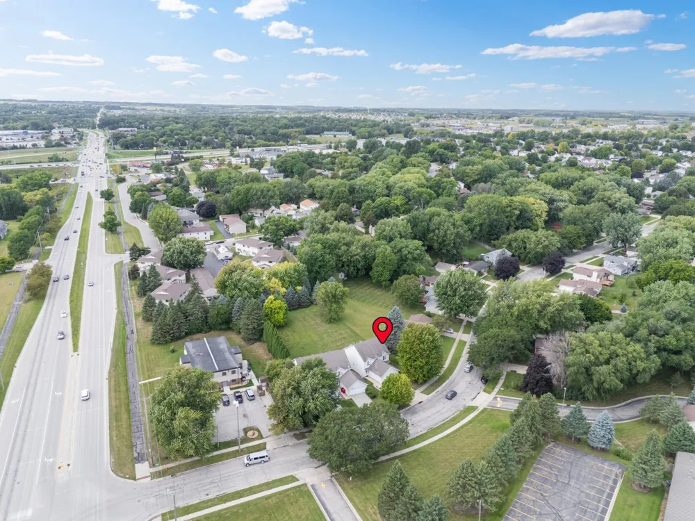 5509 25th Avenue NW Rochester, MN 55901