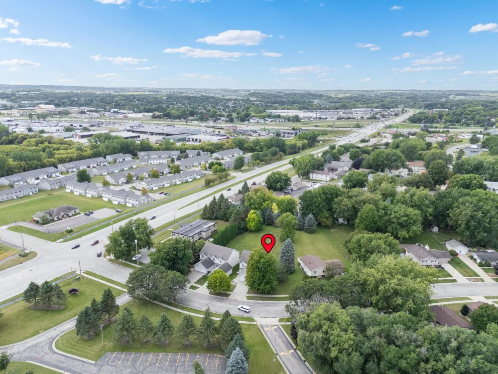 5509 25th Avenue NW Rochester, MN 55901