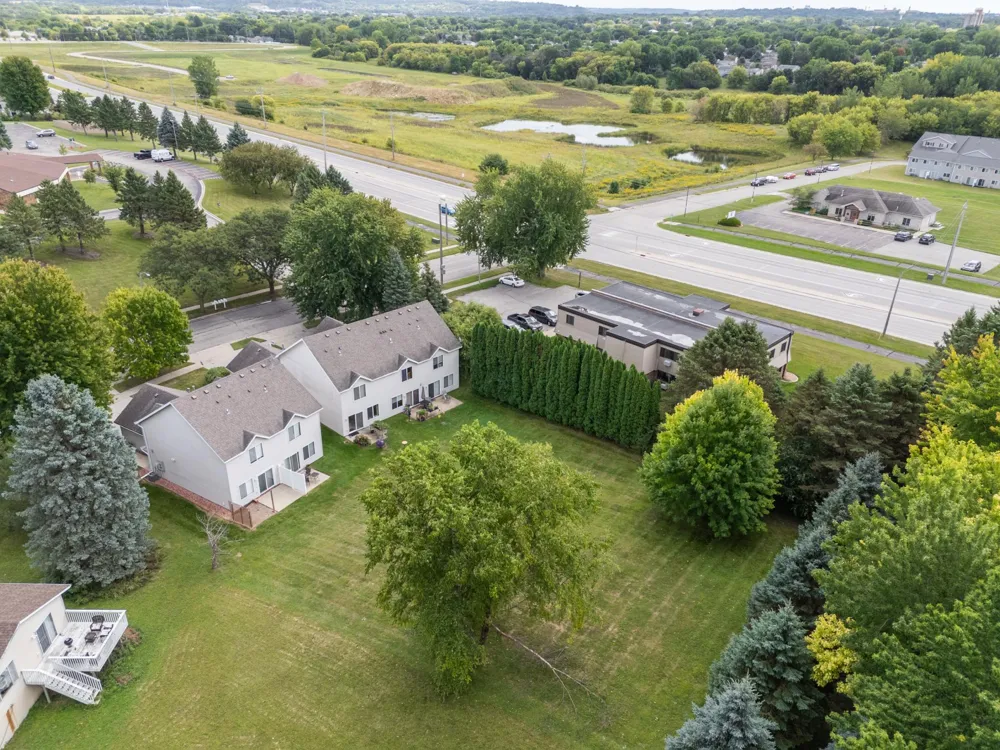 5509 25th Avenue NW Rochester, MN 55901