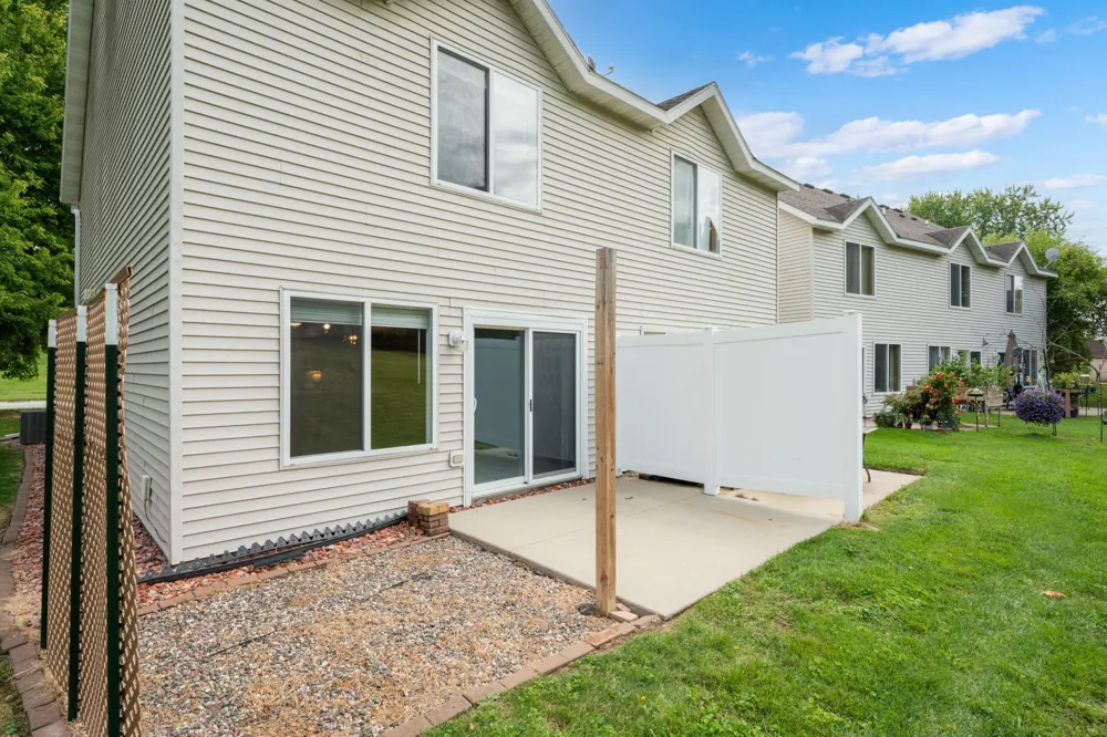 5509 25th Avenue NW Rochester, MN 55901