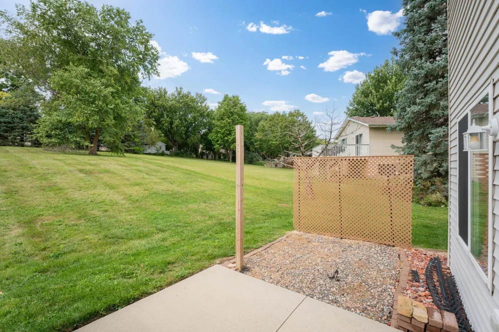 5509 25th Avenue NW Rochester, MN 55901