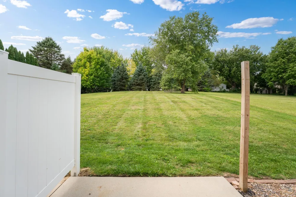5509 25th Avenue NW Rochester, MN 55901
